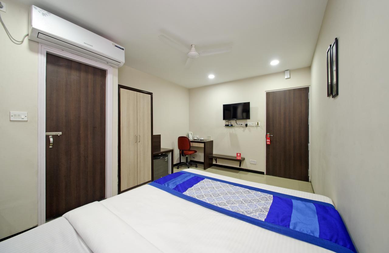 Oyo 8504 Namans Inn Kolkata Bagian luar foto