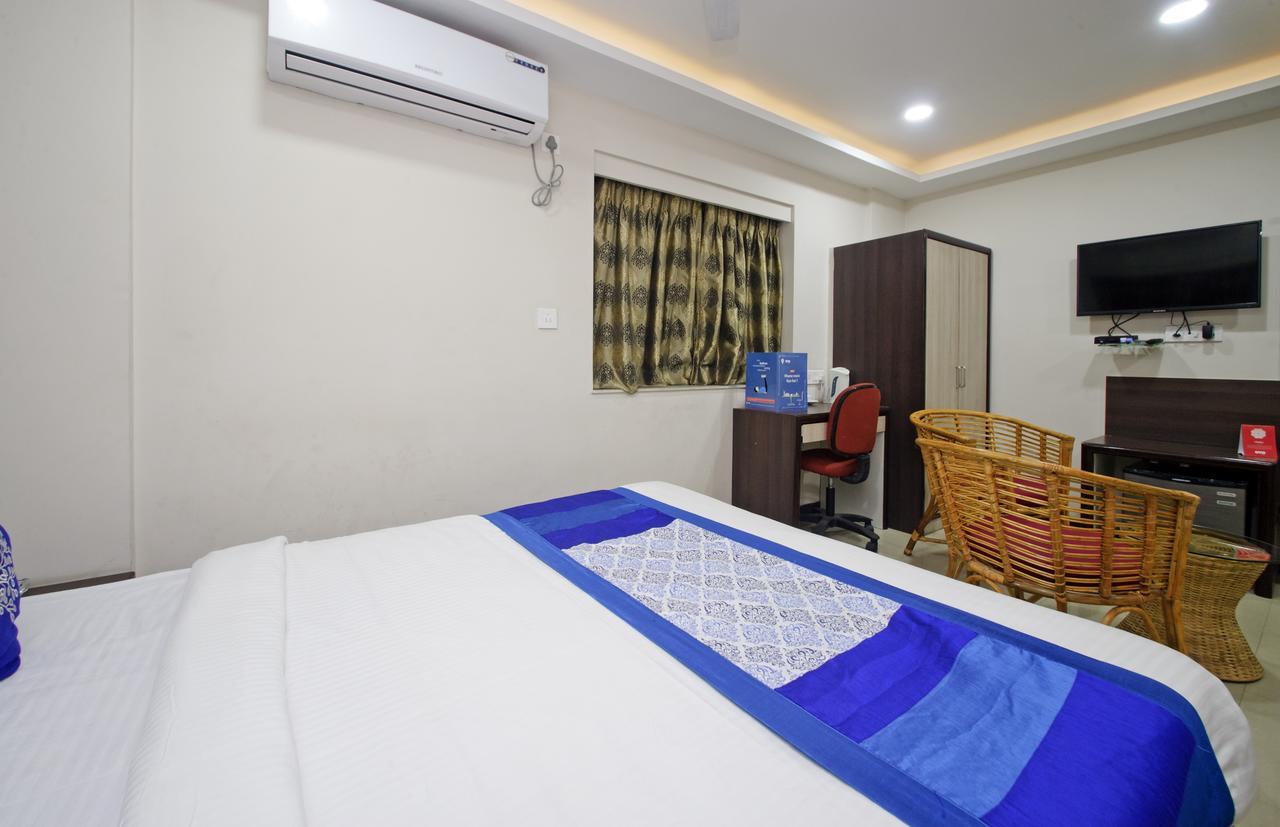 Oyo 8504 Namans Inn Kolkata Bagian luar foto