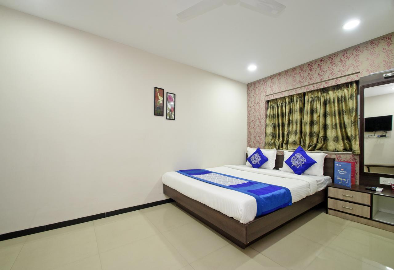 Oyo 8504 Namans Inn Kolkata Bagian luar foto